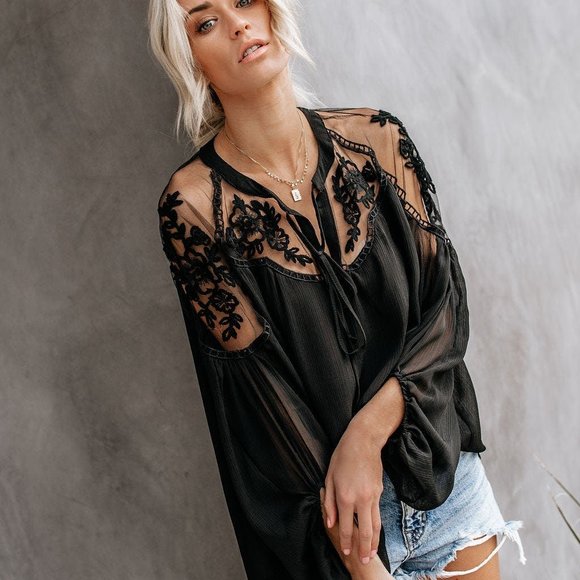 LAST ONE - FORMAL INVITATION LACE BLOUSE - BLACK - Picture 2 of 11